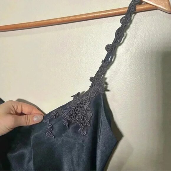 La Senza Y2K navy satin slip with embroidered details S - Picture 4 of 6